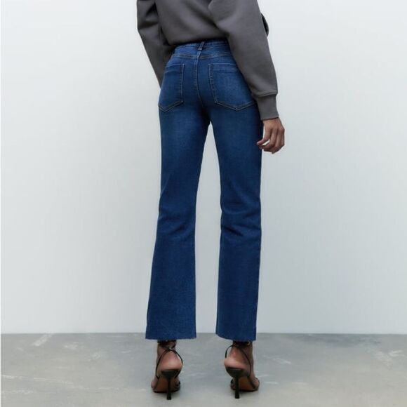 Zara High Rise Flared Jeans New - Picture 6 of 11